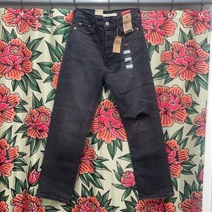 Levi’s Wedgie Straight Black Distressed